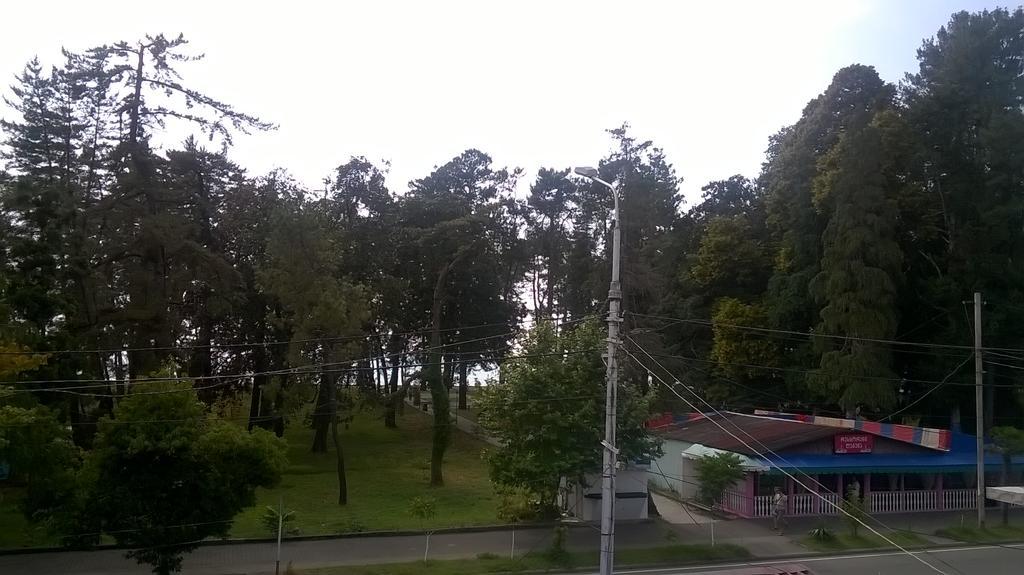Guest House Kobuleti On Aghmashenebeli Exterior photo
