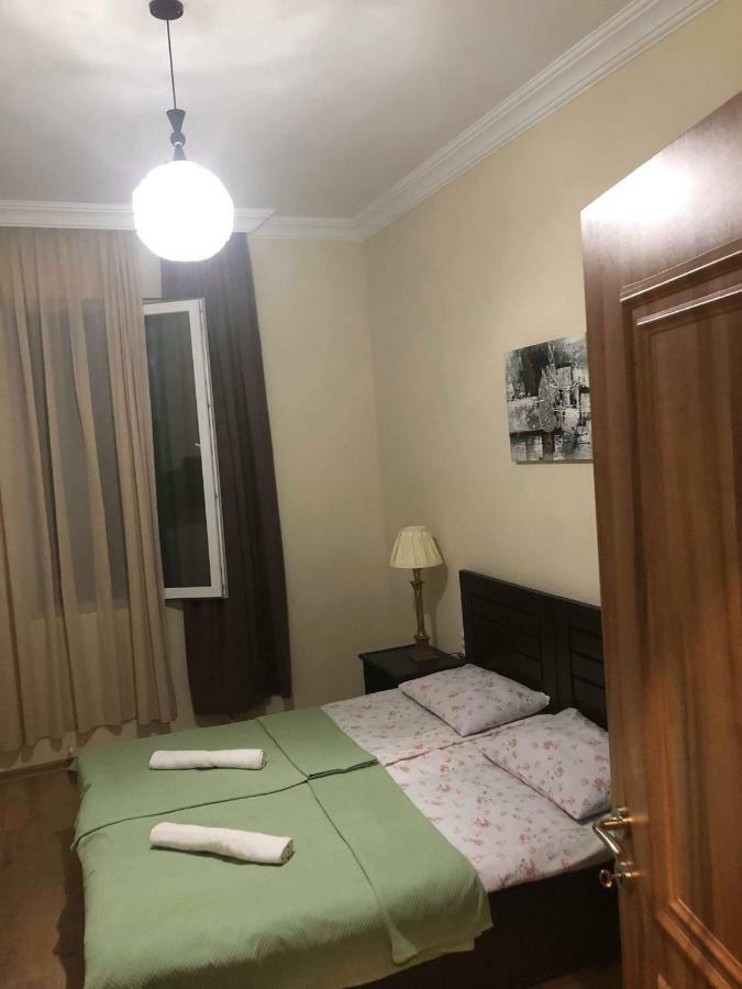 Guest House Kobuleti On Aghmashenebeli Exterior photo